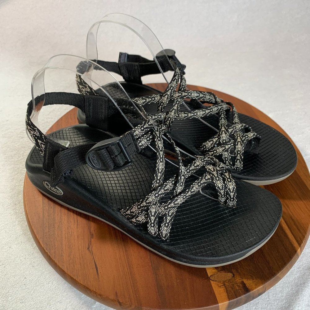 CHACO Womens ZX2 Classic Strappy Sandals Shoes Size 39 Black/White Outdoor - Picture 1 of 7